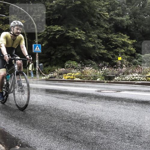 13.09.2026 - Stadtparktriathlon H.Heesch http://msf.ph/oto/10385685 13.09.2026 13:19:04 Radfahren 1212, 1237, 1326, 1438 meine-sportfotos.de