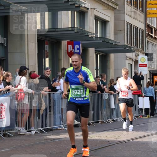 13.09.2026 - 21. swb-Marathon Bremen Strokosch-Dieckow http://msf.ph/oto/10385689 13.09.2026 12:52:33 Ziel 417, 553, 2100, 7244, 8077, 8729, 9522, 525, 959, 1357, 1507, 7768 meine-sportfotos.de