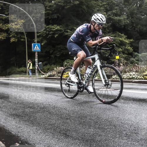 13.09.2026 - Stadtparktriathlon H.Heesch http://msf.ph/oto/10385690 13.09.2026 13:19:09 Radfahren 1229, 1326, 1338 meine-sportfotos.de