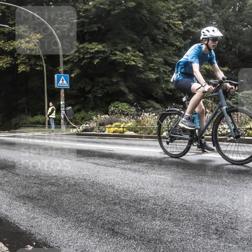 13.09.2026 - Stadtparktriathlon H.Heesch http://msf.ph/oto/10385694 13.09.2026 13:19:12 Radfahren 1229, 1338, 1471 meine-sportfotos.de