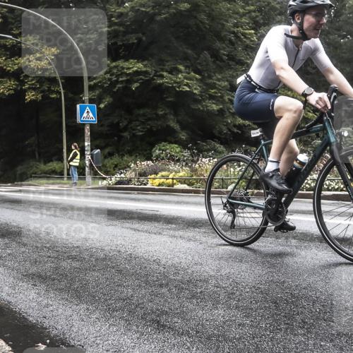13.09.2026 - Stadtparktriathlon H.Heesch http://msf.ph/oto/10385696 13.09.2026 13:19:20 Radfahren 1439 meine-sportfotos.de