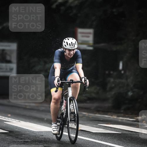 13.09.2026 - Stadtparktriathlon H.Heesch http://msf.ph/oto/10385727 13.09.2026 12:39:27 Radfahren 1114, 1163, 1174, 1189, 1214, 1231, 1251, 1262, 1294 meine-sportfotos.de