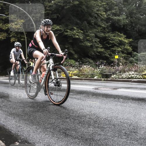 13.09.2026 - Stadtparktriathlon H.Heesch http://msf.ph/oto/10385728 13.09.2026 13:19:43 Radfahren 1348, 1373, 1425, 1448 meine-sportfotos.de