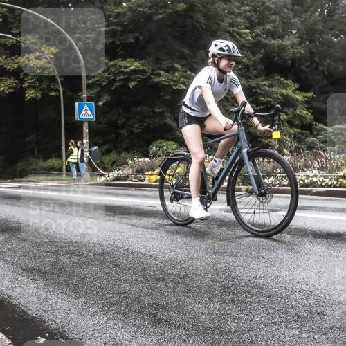 13.09.2026 - Stadtparktriathlon H.Heesch http://msf.ph/oto/10385733 13.09.2026 13:19:43 Radfahren 1348, 1373, 1425, 1448 meine-sportfotos.de