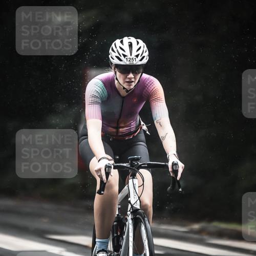 13.09.2026 - Stadtparktriathlon H.Heesch http://msf.ph/oto/10385766 13.09.2026 12:39:30 Radfahren 1163, 1174, 1192, 1214, 1231, 1251, 1262, 1294 meine-sportfotos.de
