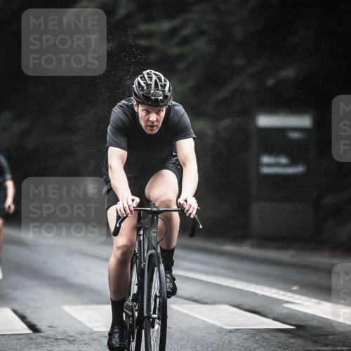 13.09.2026 - Stadtparktriathlon H.Heesch http://msf.ph/oto/10385768 13.09.2026 12:39:32 Radfahren 1163, 1174, 1192, 1214, 1251, 1262, 1294 meine-sportfotos.de