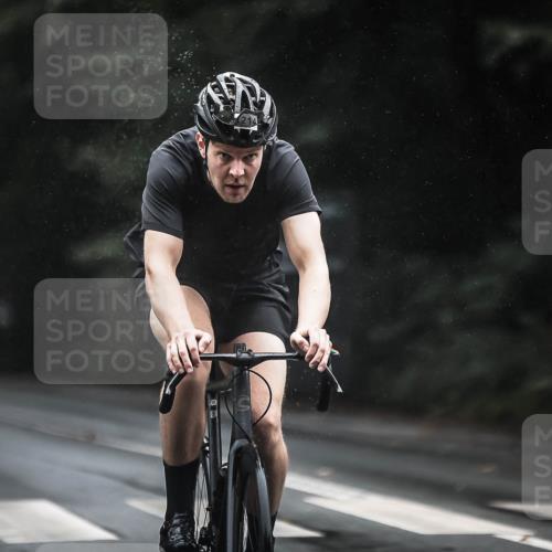 13.09.2026 - Stadtparktriathlon H.Heesch http://msf.ph/oto/10385784 13.09.2026 12:39:32 Radfahren 1163, 1174, 1192, 1214, 1251, 1262, 1294 meine-sportfotos.de