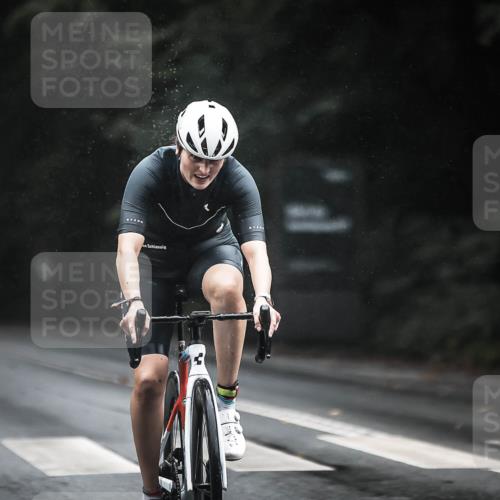 13.09.2026 - Stadtparktriathlon H.Heesch http://msf.ph/oto/10385792 13.09.2026 12:39:34 Radfahren 1174, 1192, 1214, 1251, 1294 meine-sportfotos.de