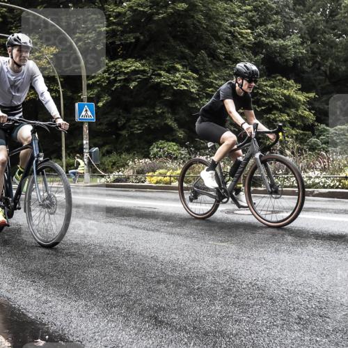 13.09.2026 - Stadtparktriathlon H.Heesch http://msf.ph/oto/10385805 13.09.2026 13:21:02 Radfahren 1218, 1220, 1378, 1402, 1404 meine-sportfotos.de