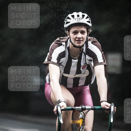 13.09.2026 - Stadtparktriathlon H.Heesch http://msf.ph/oto/10385819 13.09.2026 12:39:36 Radfahren 1118, 1127, 1174, 1192, 1214 meine-sportfotos.de