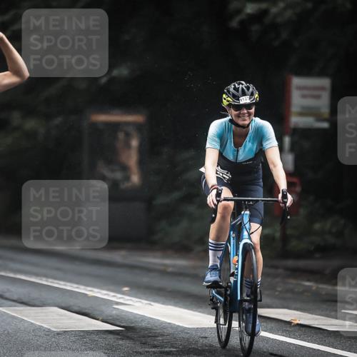 13.09.2026 - Stadtparktriathlon H.Heesch http://msf.ph/oto/10385834 13.09.2026 12:39:42 Radfahren 1118, 1127, 1263, 1268, 1272 meine-sportfotos.de
