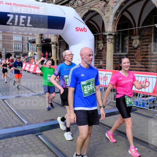 13.09.2026 - 21. swb-Marathon Bremen Tim E. http://msf.ph/oto/10385843 13.09.2026 13:24:04 Ziel 135, 342, 2288, 2485, 2490, 2517, 2560, 2627, 3642, 3856, 4601, 4671, 5011, 5116, 5146, 5231, 5908, 6157, 6332, 6648, 6843, 7216, 7357, 7475, 7761, 8051, 8052, 8095, 8290, 10115, 13007, 13197 meine-sportfotos.de