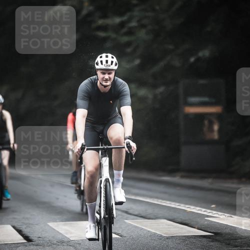 13.09.2026 - Stadtparktriathlon H.Heesch http://msf.ph/oto/10385864 13.09.2026 12:39:45 Radfahren 1118, 1127, 1151, 1263, 1268, 1272 meine-sportfotos.de