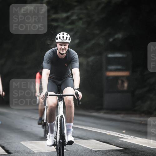 13.09.2026 - Stadtparktriathlon H.Heesch http://msf.ph/oto/10385870 13.09.2026 12:39:45 Radfahren 1118, 1127, 1151, 1263, 1268, 1272 meine-sportfotos.de