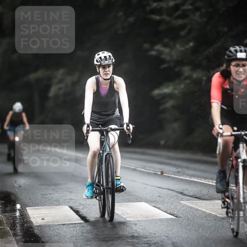 13.09.2026 - Stadtparktriathlon H.Heesch http://msf.ph/oto/10385887 13.09.2026 12:39:47 Radfahren 1118, 1127, 1151, 1263, 1268, 1272 meine-sportfotos.de
