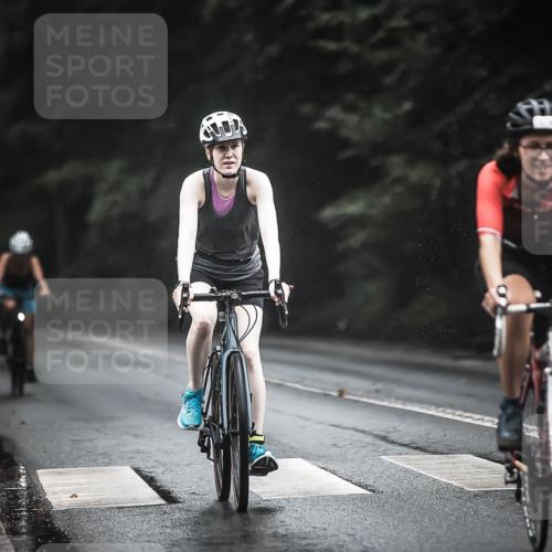 13.09.2026 - Stadtparktriathlon H.Heesch http://msf.ph/oto/10385890 13.09.2026 12:39:47 Radfahren 1118, 1127, 1151, 1263, 1268, 1272 meine-sportfotos.de