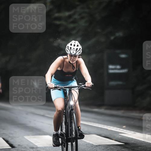 13.09.2026 - Stadtparktriathlon H.Heesch http://msf.ph/oto/10385896 13.09.2026 12:39:51 Radfahren 1151, 1263, 1268, 1272, 1297 meine-sportfotos.de