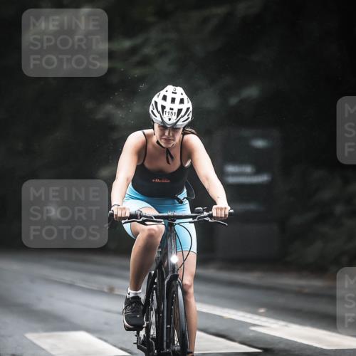 13.09.2026 - Stadtparktriathlon H.Heesch http://msf.ph/oto/10385902 13.09.2026 12:39:51 Radfahren 1151, 1263, 1268, 1272, 1297 meine-sportfotos.de