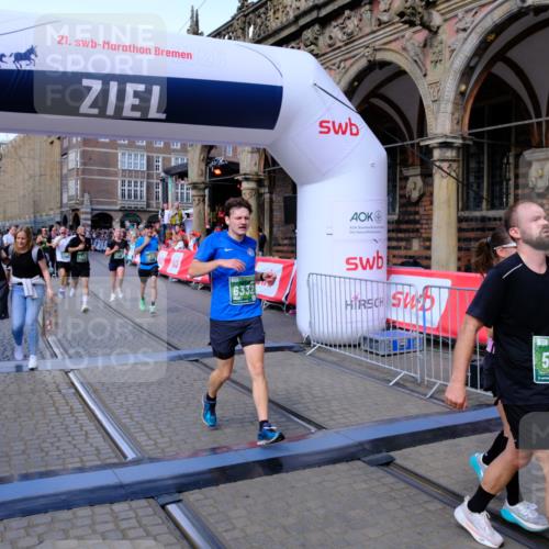 13.09.2026 - 21. swb-Marathon Bremen Tim E. http://msf.ph/oto/10385912 13.09.2026 13:24:11 Ziel 342, 2210, 2288, 2517, 3044, 3642, 4601, 4671, 5011, 5104, 5116, 5146, 5231, 5397, 5623, 6332, 6648, 6772, 7094, 7105, 7216, 7357, 7475, 7761, 8051, 8052, 8290, 10059, 10115, 13007, 13197 meine-sportfotos.de