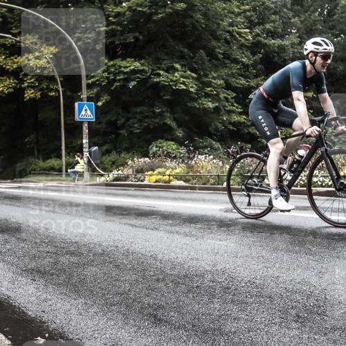 13.09.2026 - Stadtparktriathlon H.Heesch http://msf.ph/oto/10385941 13.09.2026 13:22:06 Radfahren 1225, 1360, 1372, 1376, 1424, 1435, 1484 meine-sportfotos.de