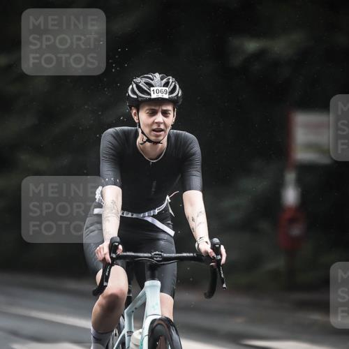 13.09.2026 - Stadtparktriathlon H.Heesch http://msf.ph/oto/10385982 13.09.2026 12:40:00 Radfahren 1069, 1217, 1297 meine-sportfotos.de