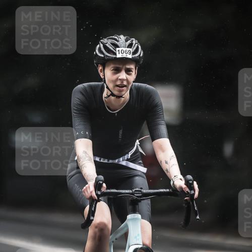 13.09.2026 - Stadtparktriathlon H.Heesch http://msf.ph/oto/10385988 13.09.2026 12:40:01 Radfahren 1069, 1217 meine-sportfotos.de