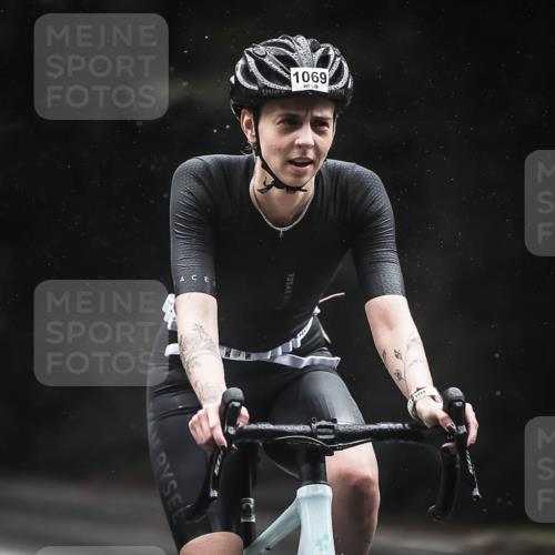 13.09.2026 - Stadtparktriathlon H.Heesch http://msf.ph/oto/10385992 13.09.2026 12:40:01 Radfahren 1069, 1217 meine-sportfotos.de