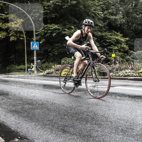 13.09.2026 - Stadtparktriathlon H.Heesch http://msf.ph/oto/10385994 13.09.2026 13:23:21 Radfahren 1379, 1447, 1457, 1524 meine-sportfotos.de