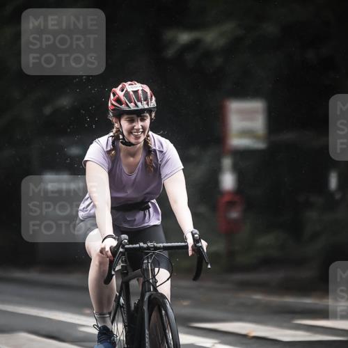 13.09.2026 - Stadtparktriathlon H.Heesch http://msf.ph/oto/10386064 13.09.2026 12:40:17 Radfahren 1080, 1116, 1135, 1198, 1265, 1271, 1291 meine-sportfotos.de