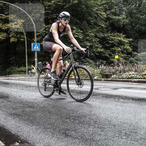 13.09.2026 - Stadtparktriathlon H.Heesch http://msf.ph/oto/10386065 13.09.2026 13:24:10 Radfahren 1199, 1289, 1351, 1426, 1446, 1452 meine-sportfotos.de