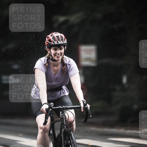 13.09.2026 - Stadtparktriathlon H.Heesch http://msf.ph/oto/10386070 13.09.2026 12:40:17 Radfahren 1080, 1116, 1135, 1198, 1265, 1271, 1291 meine-sportfotos.de