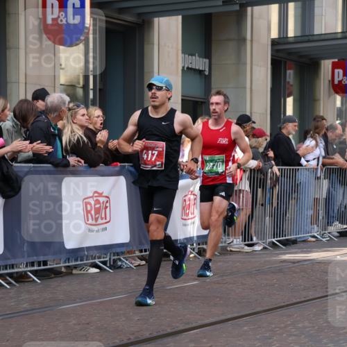 13.09.2026 - 21. swb-Marathon Bremen Strokosch-Dieckow http://msf.ph/oto/10386116 13.09.2026 12:53:04 Ziel 2352, 2585, 2670, 3080, 3606, 7650, 8081, 417, 553, 2100, 7244, 8077, 8729, 9522 meine-sportfotos.de