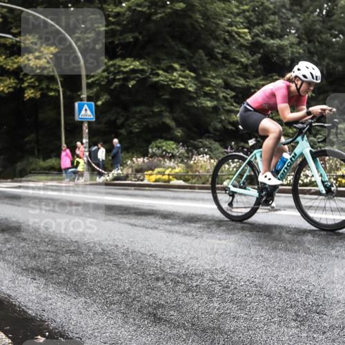 13.09.2026 - Stadtparktriathlon H.Heesch http://msf.ph/oto/10386117 13.09.2026 13:24:43 Radfahren 1389, 1431, 1502 meine-sportfotos.de