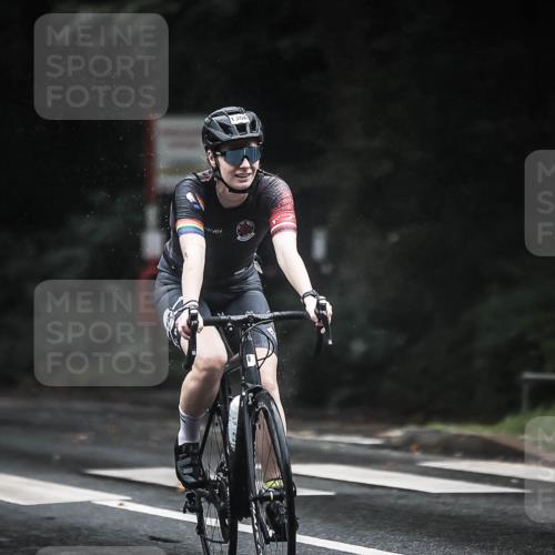 13.09.2026 - Stadtparktriathlon H.Heesch http://msf.ph/oto/10386169 13.09.2026 12:40:26 Radfahren 1135, 1186, 1198, 1260, 1265, 1271, 1275 meine-sportfotos.de