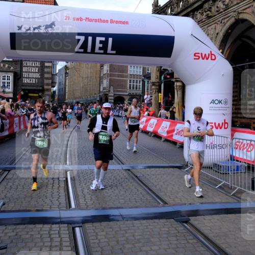 13.09.2026 - 21. swb-Marathon Bremen Tim E. http://msf.ph/oto/10386193 13.09.2026 13:25:16 Ziel 972, 1080, 1166, 1264, 2322, 2761, 3015, 3105, 4091, 4113, 4262, 4507, 4918, 4973, 6079, 6360, 6544, 6807, 6943, 7409, 7854, 8245, 8853, 9073, 9152, 9360, 10103 meine-sportfotos.de