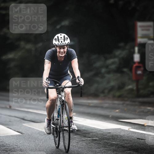 13.09.2026 - Stadtparktriathlon H.Heesch http://msf.ph/oto/10386210 13.09.2026 12:40:33 Radfahren 1070, 1200, 1275 meine-sportfotos.de