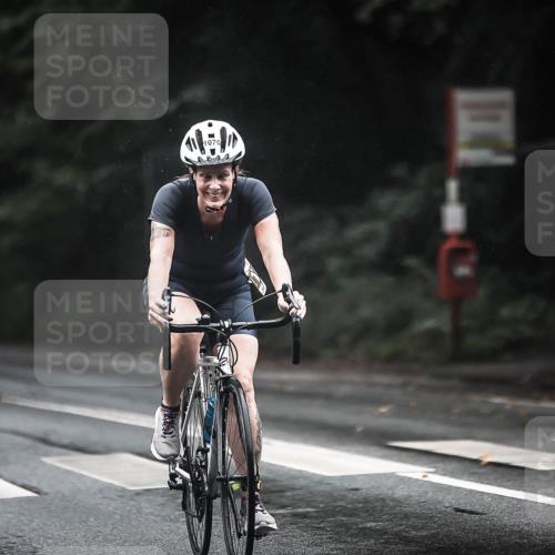 13.09.2026 - Stadtparktriathlon H.Heesch http://msf.ph/oto/10386214 13.09.2026 12:40:33 Radfahren 1070, 1200, 1275 meine-sportfotos.de
