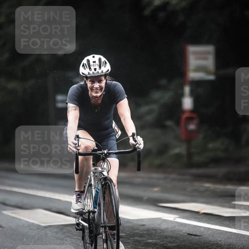 13.09.2026 - Stadtparktriathlon H.Heesch http://msf.ph/oto/10386217 13.09.2026 12:40:33 Radfahren 1070, 1200, 1275 meine-sportfotos.de