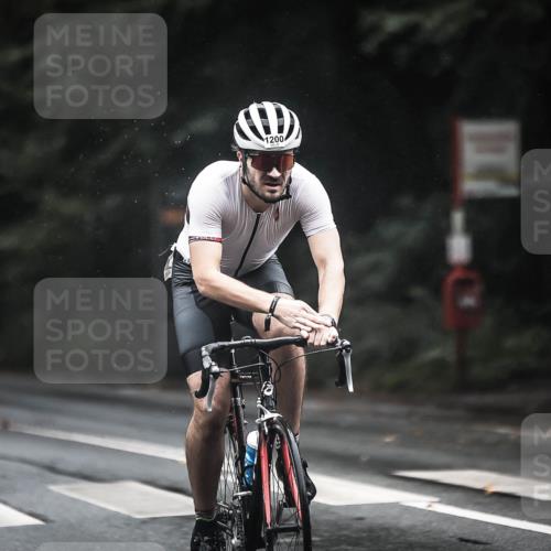 13.09.2026 - Stadtparktriathlon H.Heesch http://msf.ph/oto/10386242 13.09.2026 12:40:35 Radfahren 1070, 1200 meine-sportfotos.de