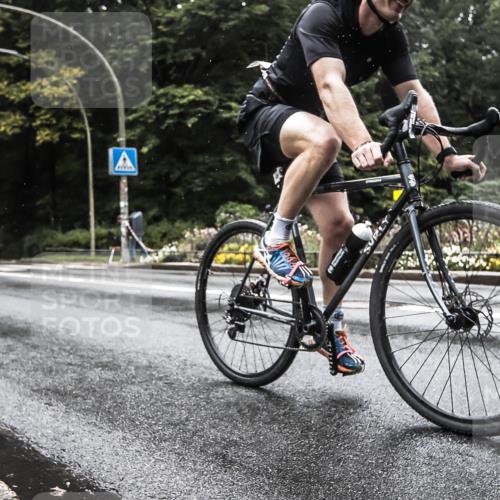 13.09.2026 - Stadtparktriathlon H.Heesch http://msf.ph/oto/10386255 13.09.2026 13:26:48 Radfahren 1329, 1380 meine-sportfotos.de