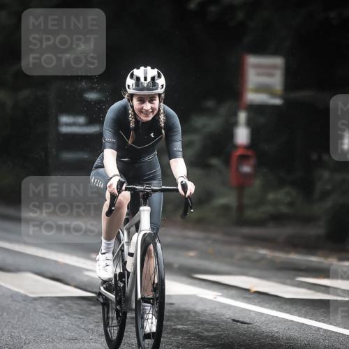 13.09.2026 - Stadtparktriathlon H.Heesch http://msf.ph/oto/10386256 13.09.2026 12:40:45 Radfahren 1283 meine-sportfotos.de