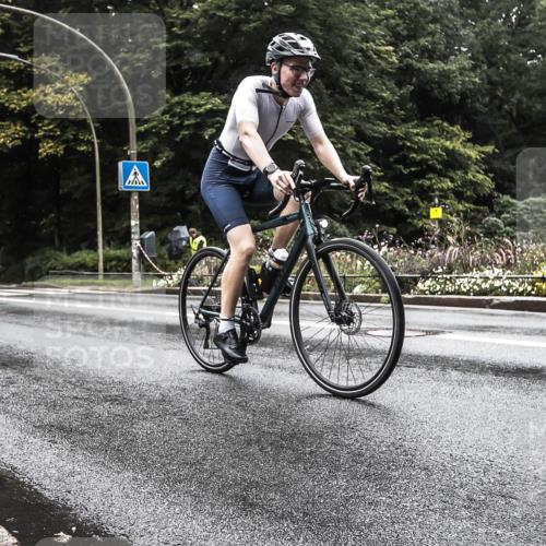13.09.2026 - Stadtparktriathlon H.Heesch http://msf.ph/oto/10386268 13.09.2026 13:26:57 Radfahren 1339, 1340, 1439 meine-sportfotos.de