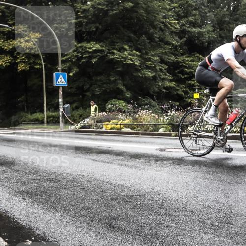 13.09.2026 - Stadtparktriathlon H.Heesch http://msf.ph/oto/10386282 13.09.2026 13:27:04 Radfahren 1350, 1367, 1393, 1411, 1478, 1507 meine-sportfotos.de