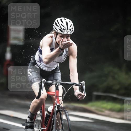 13.09.2026 - Stadtparktriathlon H.Heesch http://msf.ph/oto/10386292 13.09.2026 12:40:53 Radfahren 954, 1124, 1166, 1216 meine-sportfotos.de