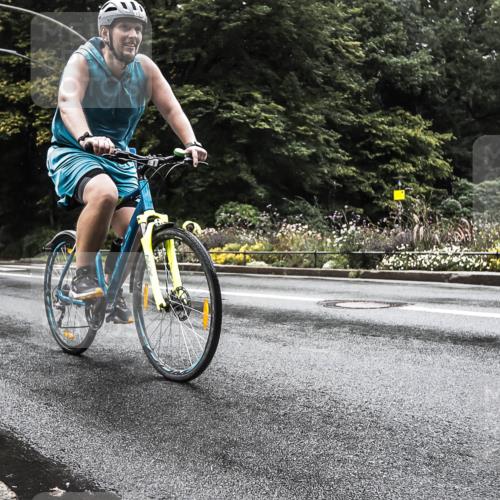 13.09.2026 - Stadtparktriathlon H.Heesch http://msf.ph/oto/10386293 13.09.2026 13:27:07 Radfahren 1350, 1411, 1478, 1507 meine-sportfotos.de