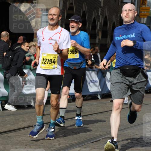 13.09.2026 - 21. swb-Marathon Bremen Strokosch-Dieckow http://msf.ph/oto/10386308 13.09.2026 11:07:50 Ziel 10138, 10205, 10279, 10280, 10363, 10364, 10501, 10505, 10580, 10695, 10748, 10907, 10935, 11123, 11223, 11417, 11643, 11767, 11865, 11899, 11917, 11924, 11934, 12020, 12167, 12168, 12173, 12210, 12277, 12419, 12509, 12536, 10139, 10404, 10493, 10660, 11044, 11378, 11404, 11659, 11831, 11833, 11958, 12024, 12031, 12066, 12160, 12248, 12389 meine-sportfotos.de
