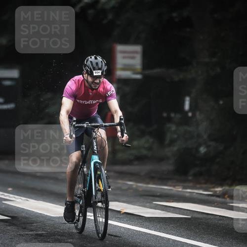 13.09.2026 - Stadtparktriathlon H.Heesch http://msf.ph/oto/10386312 13.09.2026 12:40:56 Radfahren 954, 1124, 1166, 1216, 1308 meine-sportfotos.de