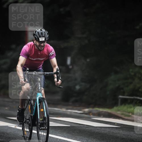 13.09.2026 - Stadtparktriathlon H.Heesch http://msf.ph/oto/10386317 13.09.2026 12:40:56 Radfahren 954, 1124, 1166, 1216, 1308 meine-sportfotos.de