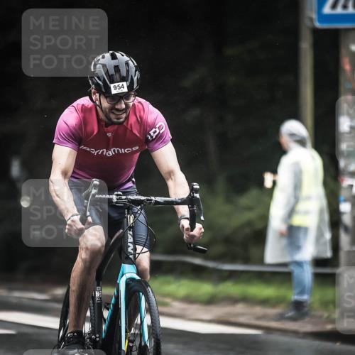 13.09.2026 - Stadtparktriathlon H.Heesch http://msf.ph/oto/10386331 13.09.2026 12:40:56 Radfahren 954, 1124, 1166, 1216, 1308 meine-sportfotos.de
