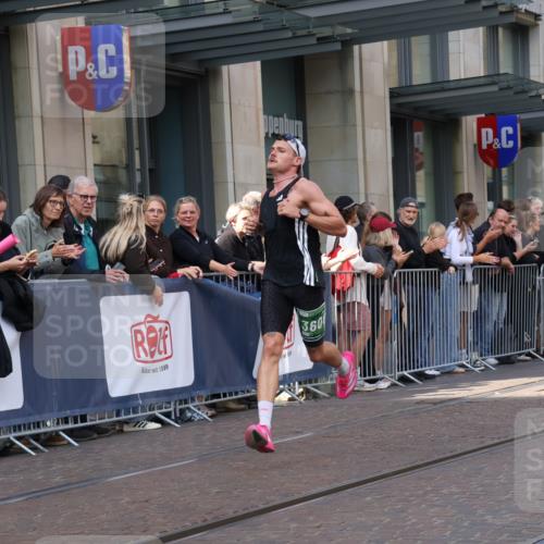 13.09.2026 - 21. swb-Marathon Bremen Strokosch-Dieckow http://msf.ph/oto/10386335 13.09.2026 12:53:22 Ziel 272, 1089, 1168, 1606, 2352, 3080, 3606, 13212, 2585, 2670, 7650, 8081 meine-sportfotos.de